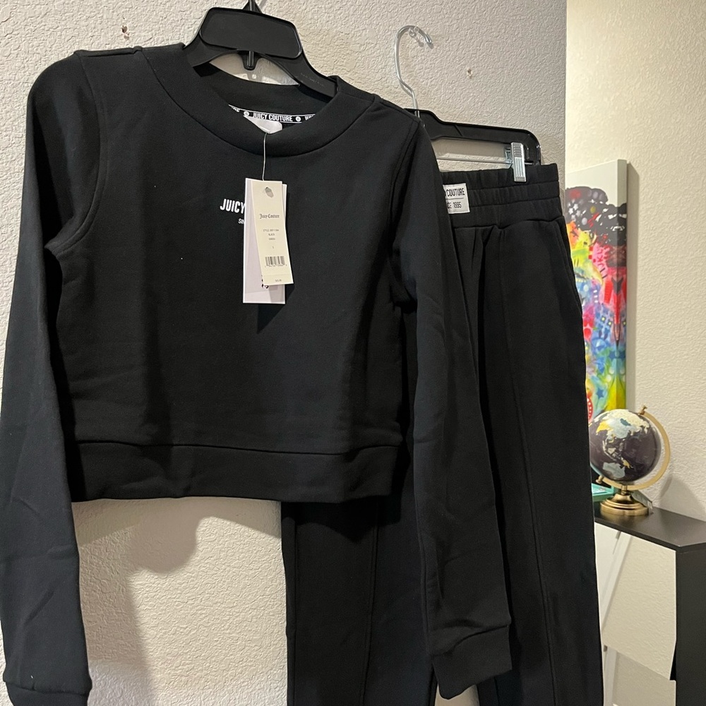 Juicy Couture sweats 2pc set - Picture 8 of 8